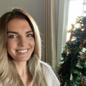 Meet your Posher, Caroline